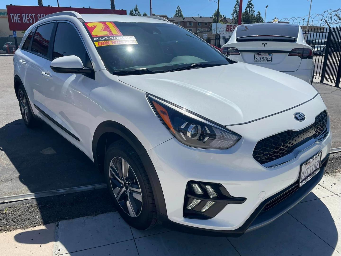 2021 WHITE /BLACK Kia Niro Plug In Hybrid (KNDCM3LD1M5) , located at 744 E Miner Ave, Stockton, CA, 95202, (209) 944-5770, 37.956863, -121.282082 - Photo#0